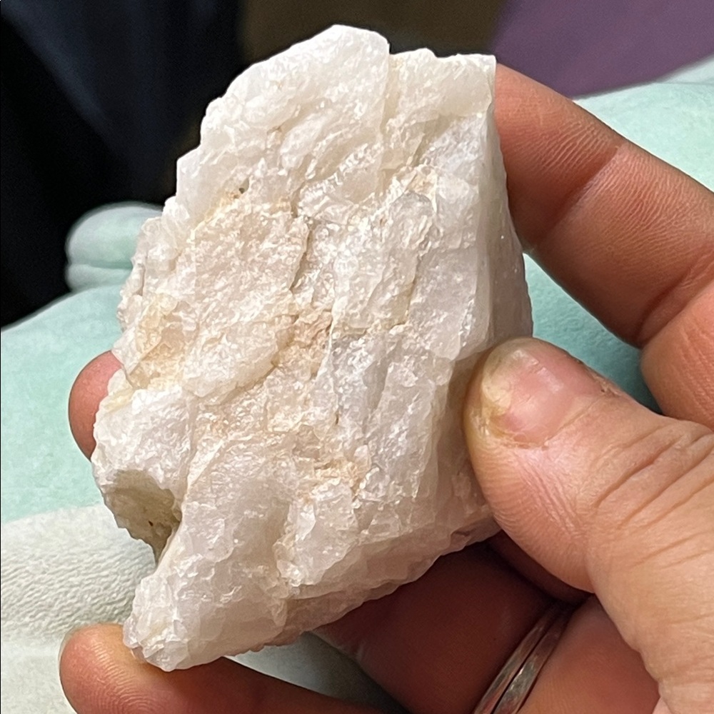 Elegant Cream Quartz Sculpture